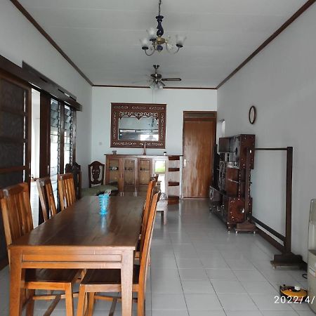 Kelana 2 Nice Homestay Semarang Exterior photo